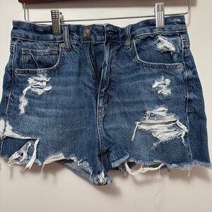 American Eagle Mom Short size 6 stretch distressed Blue Denim
